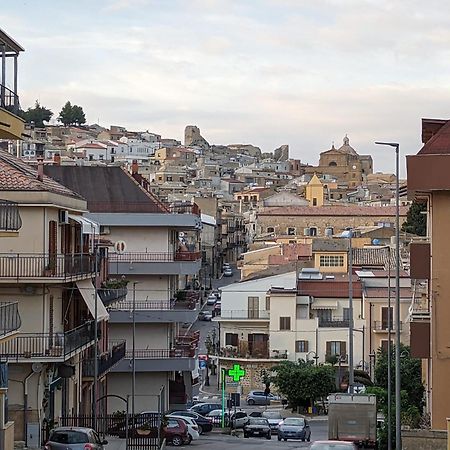 Appartamento "Rina Centro Sicilia" Pietraperzia 외부 사진